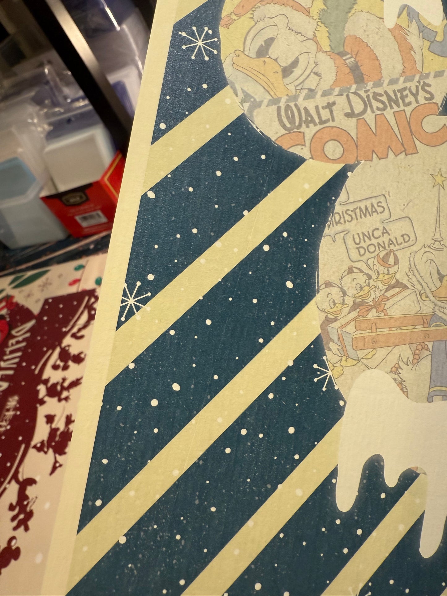 2023 Card Fun Disney 100 Joy Festival Christmas A4 size art board Donald Duck(little cut on the back, picture 3)