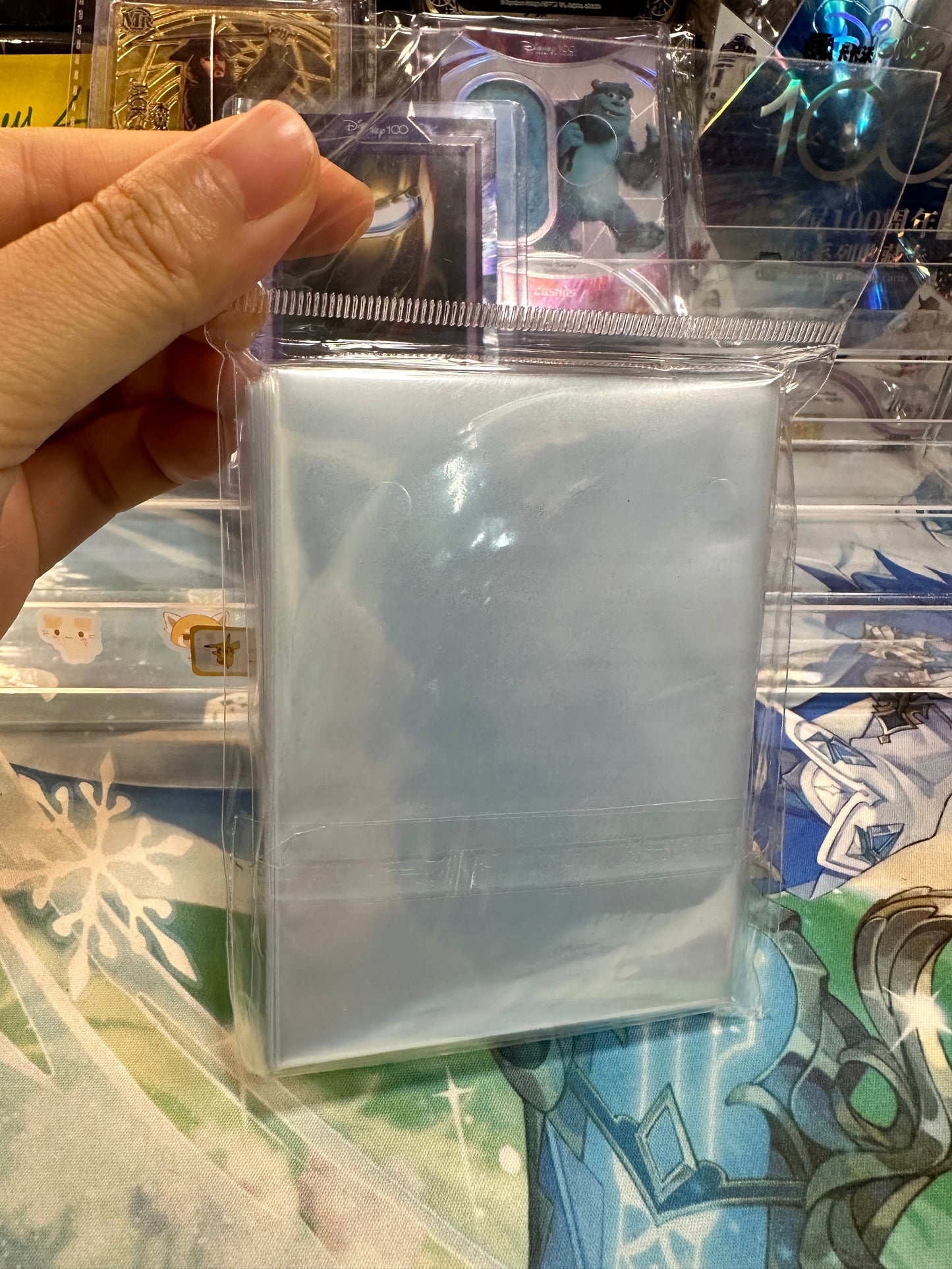(100) 1 pack Henwei big Size 130pt Card Sleeves 71X94mm